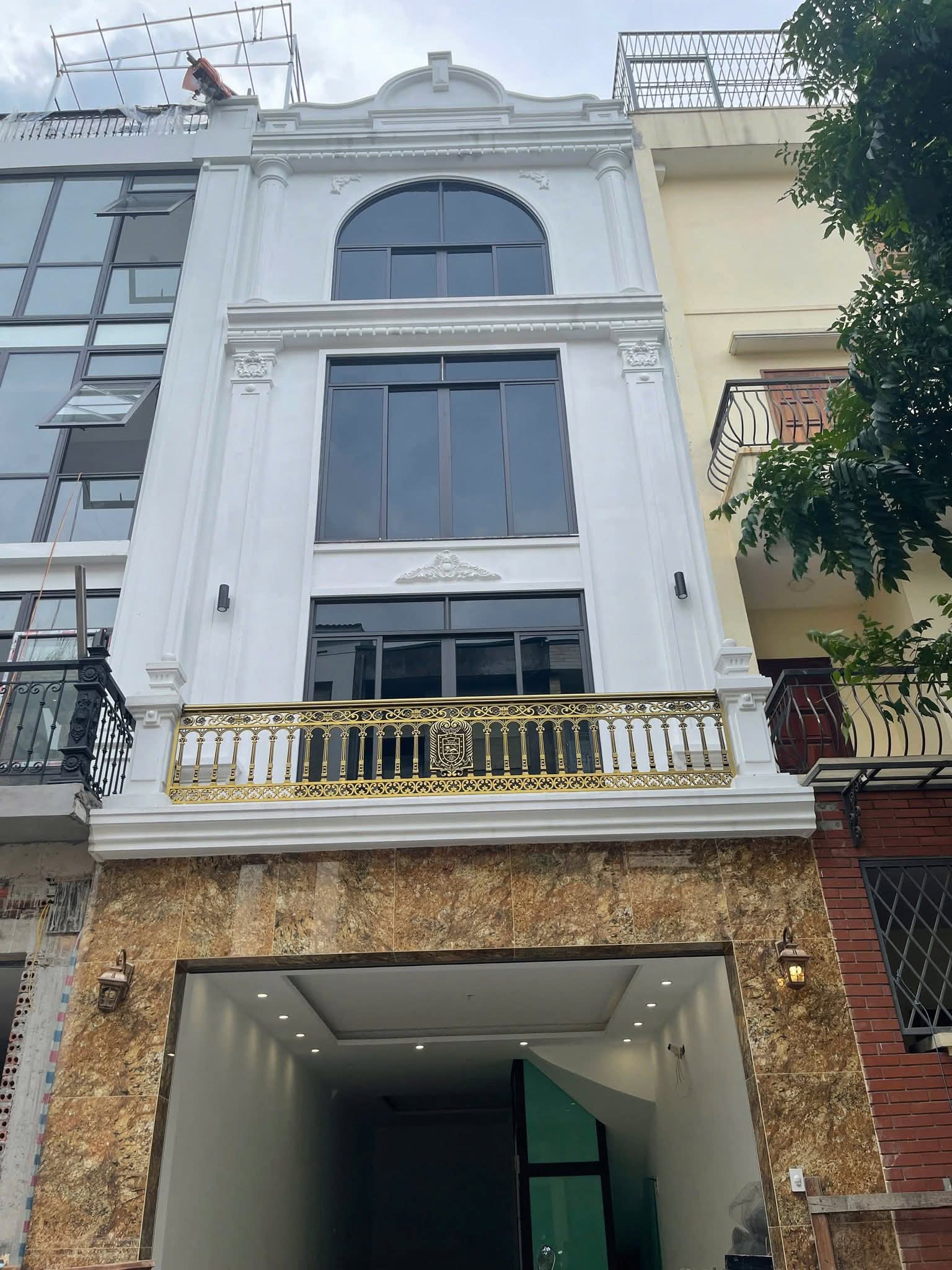 LIỀN KỀ VĂN KHÊ - VĂN PHÚ - VỈA HÈ - ÔTÔ TRÁNH - THANG MÁY - Ở OR KINH DOANH