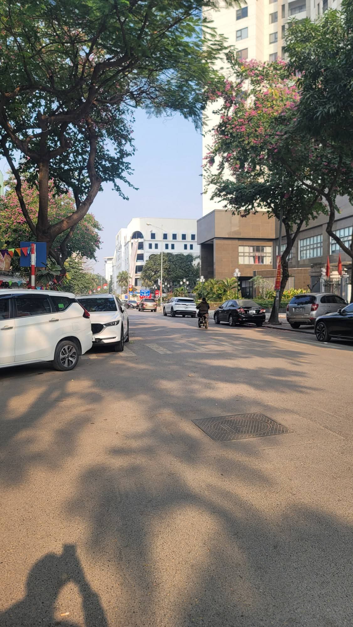 LIỀN KỀ VĂN PHÚ - VỈA HÈ - OTO TRÁNH ĐỖ - GIÁ CỰC TỐT