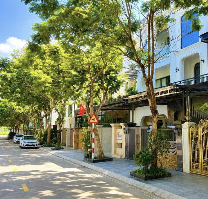 LIỀN KỀ HÀ ĐÔNG - ÔTÔ TRÁNH ĐỖ - AN NINH AN SINH ĐỈNH