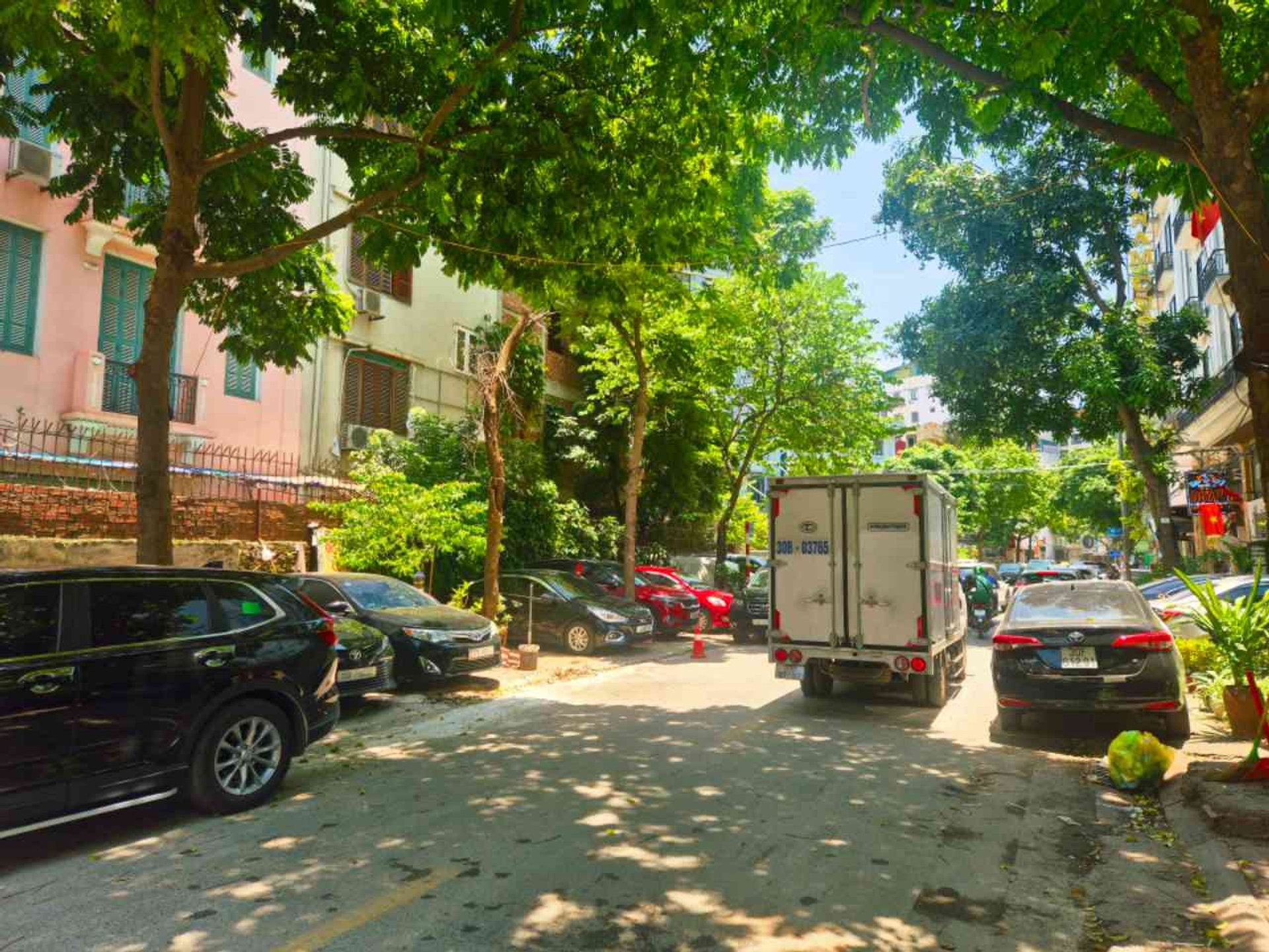Nhà 42m Trần Quốc Vượng 5 Tầng - Dòng Tiền Hoặc Ở - Giá Hợp Lý 9ty còn thương lượng