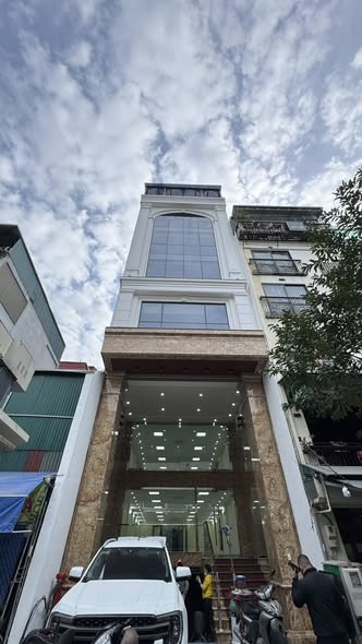 (Chính chủ) bán tòa VP mặt phố Đại La đã xây 9 tầng 1 hầm thang máy, 270m2, mặt tiền 6.3m, chỉ 164 tỉ