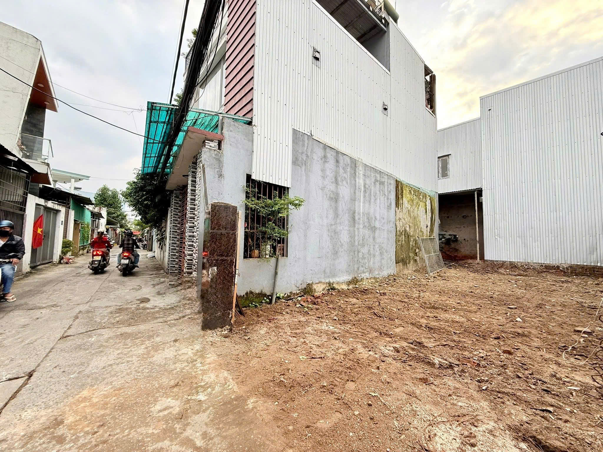 Đất kiệt ô tô đậu đỗ 05 NAM CAO - cách đường chính chỉ 50m