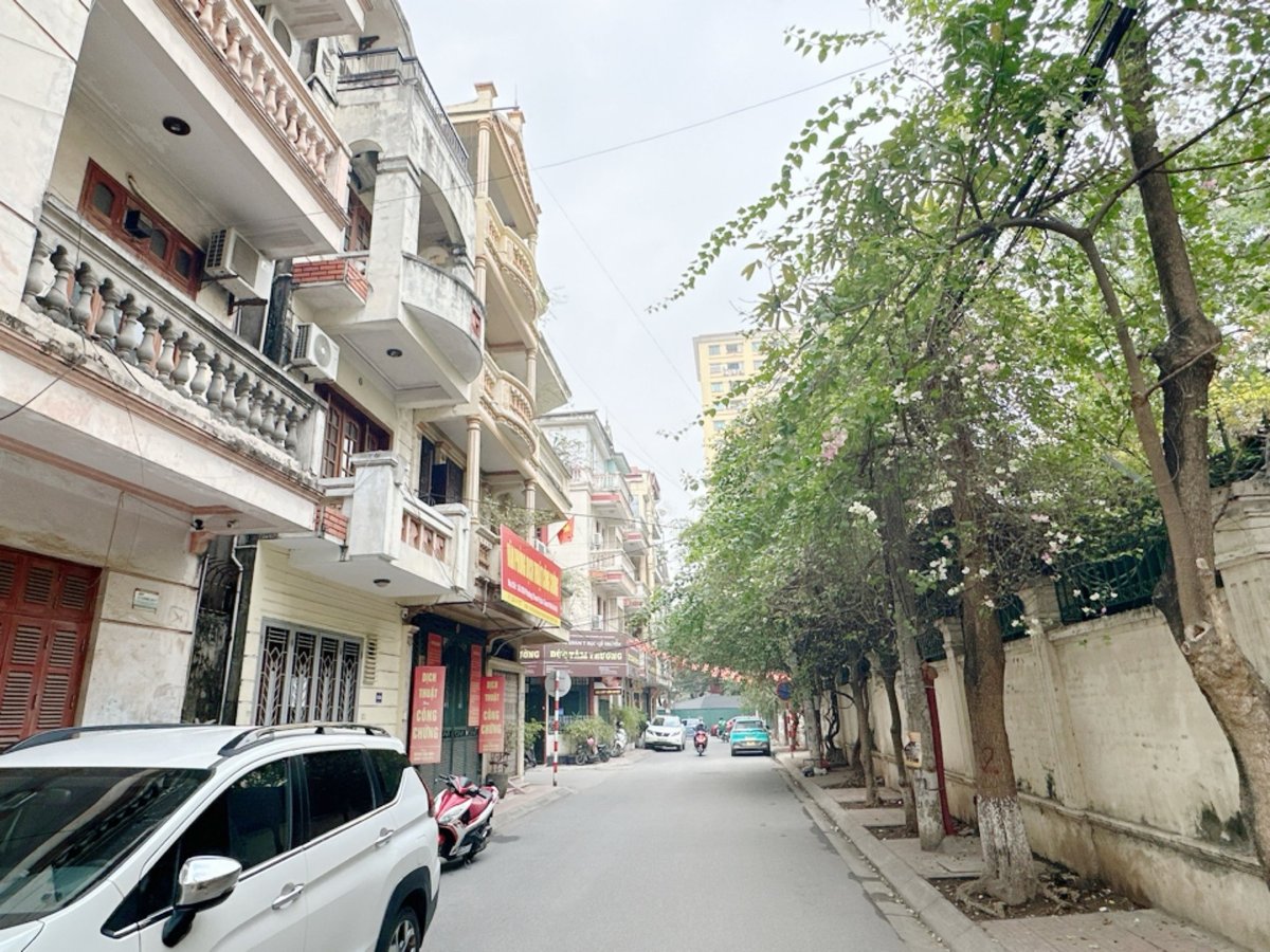 Bán Nhà Khuất Duy Tiến. Thanh Xuân. Ô Tô. DT 51m2. MT 4.2m. 5 Tầng. Giá 25.8 Tỷ