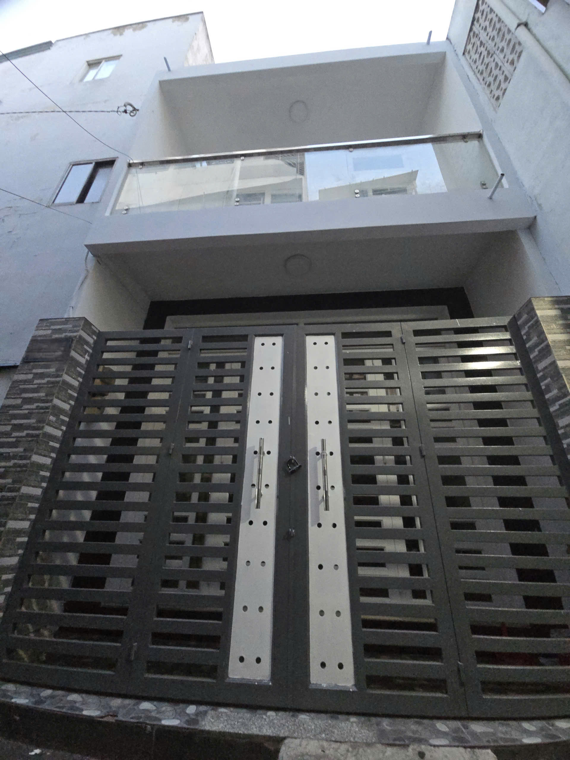 SÁT MẶT TIỀN TRẦN VĂN QUANG TÂN BÌNH 42M2 2 TẦNG 2PN 2WC SHR CHỈ 5.8 TỶ
