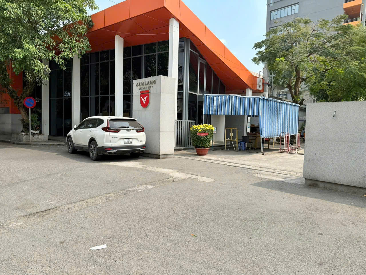 Đất HXH sát ĐH Văn Lang Phan Văn Trị P.11 – 4.6x18m nở hậu – Xây Hầm 5 lầu – Giá 10.6 tỷ TL