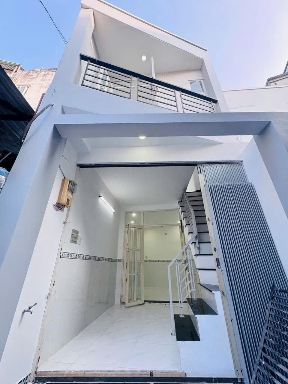 NHÀ ĐẸP SÁT HẺM XE HƠI – NGUYỄN TRUNG TRỰC THÔNG HOÀNG HOA THÁM – 50M2, 4PN, GIÁ CHỈ 5,5 TỶ