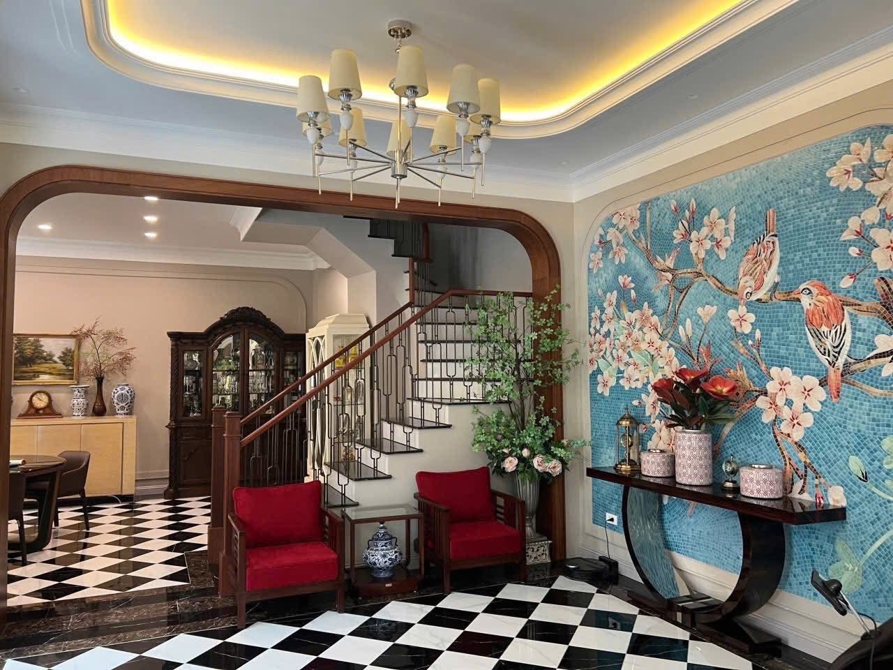 BÁN BIỆT THỰ KĐT THÀNH PHỐ GIAO LƯU. 180M2 - 4 TẦNG. LÔ GÓC.