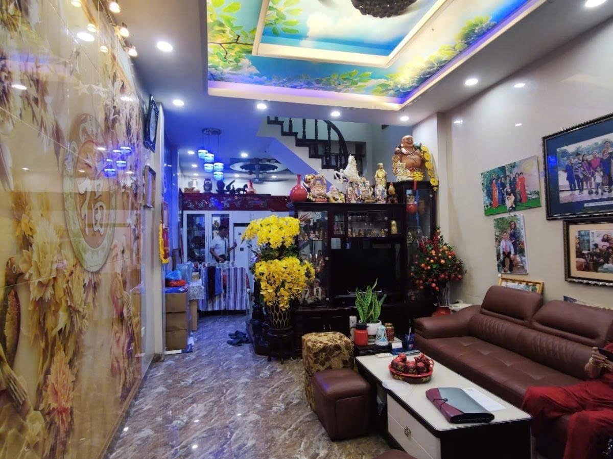 BÁN NHÀ TRUNG TÂM BA ĐÌNH - 80M RA MẶT PHỐ ĐỘI CẤN - BÃI GỬI XE GẦN NHÀ - NHÀ DÂN XÂY KCBT, NHÀ ĐẸP Ở NGAY.