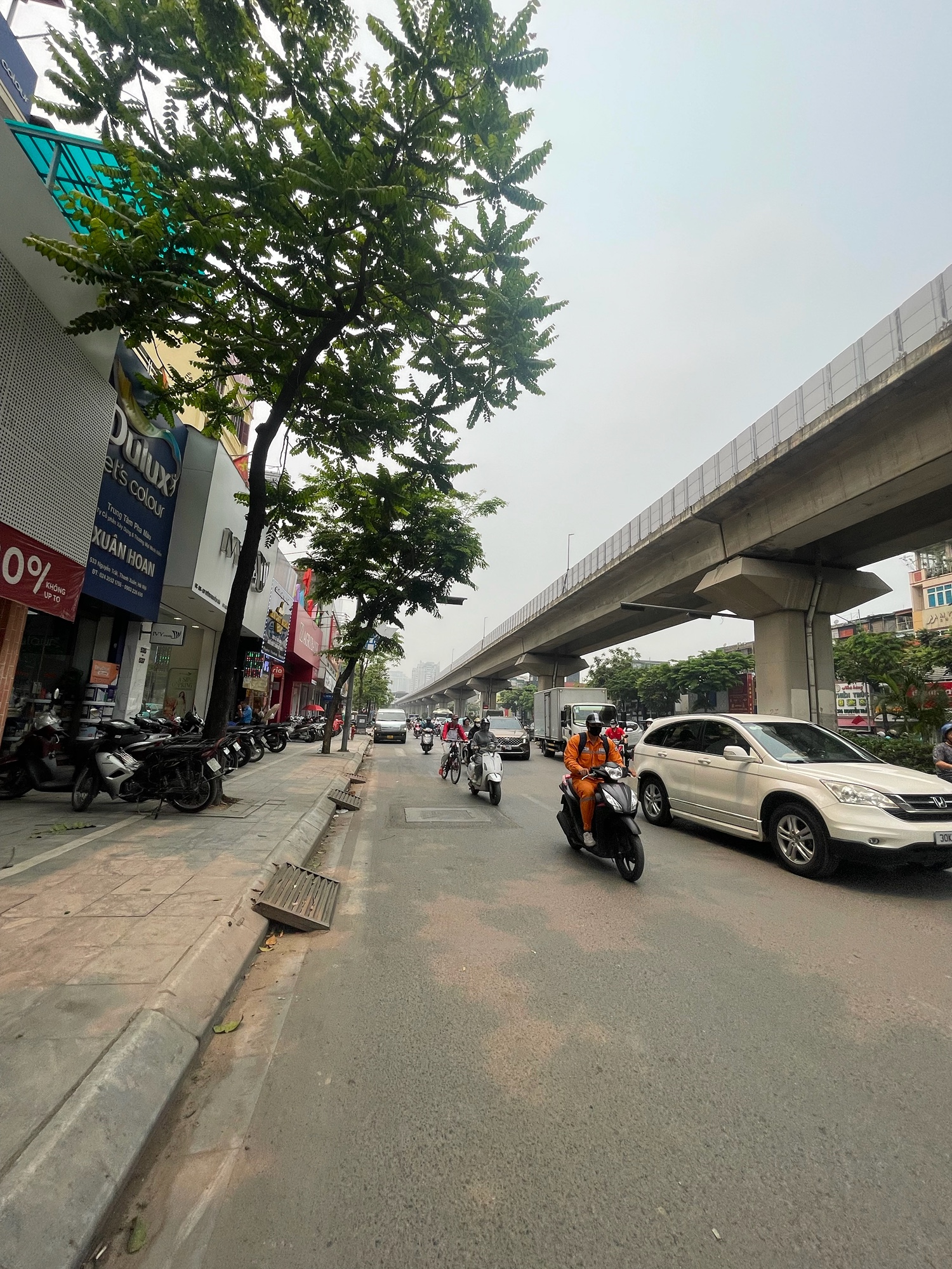 BÁN NHÀ SIÊU PHẨM MẶT PHỐ NGUYỄN TRÃI-KINH DOANH ĐỈNH-DÒNG TIỀN KHỦNG-NHÀ 1 MẶT PHỐ VÀ 1 MẶT NGÕ-GẦN CÁC TRƯỜNG ĐH LỚN-GẦN CỤC CẢNH SÁT HÌNH SỰ AN NI