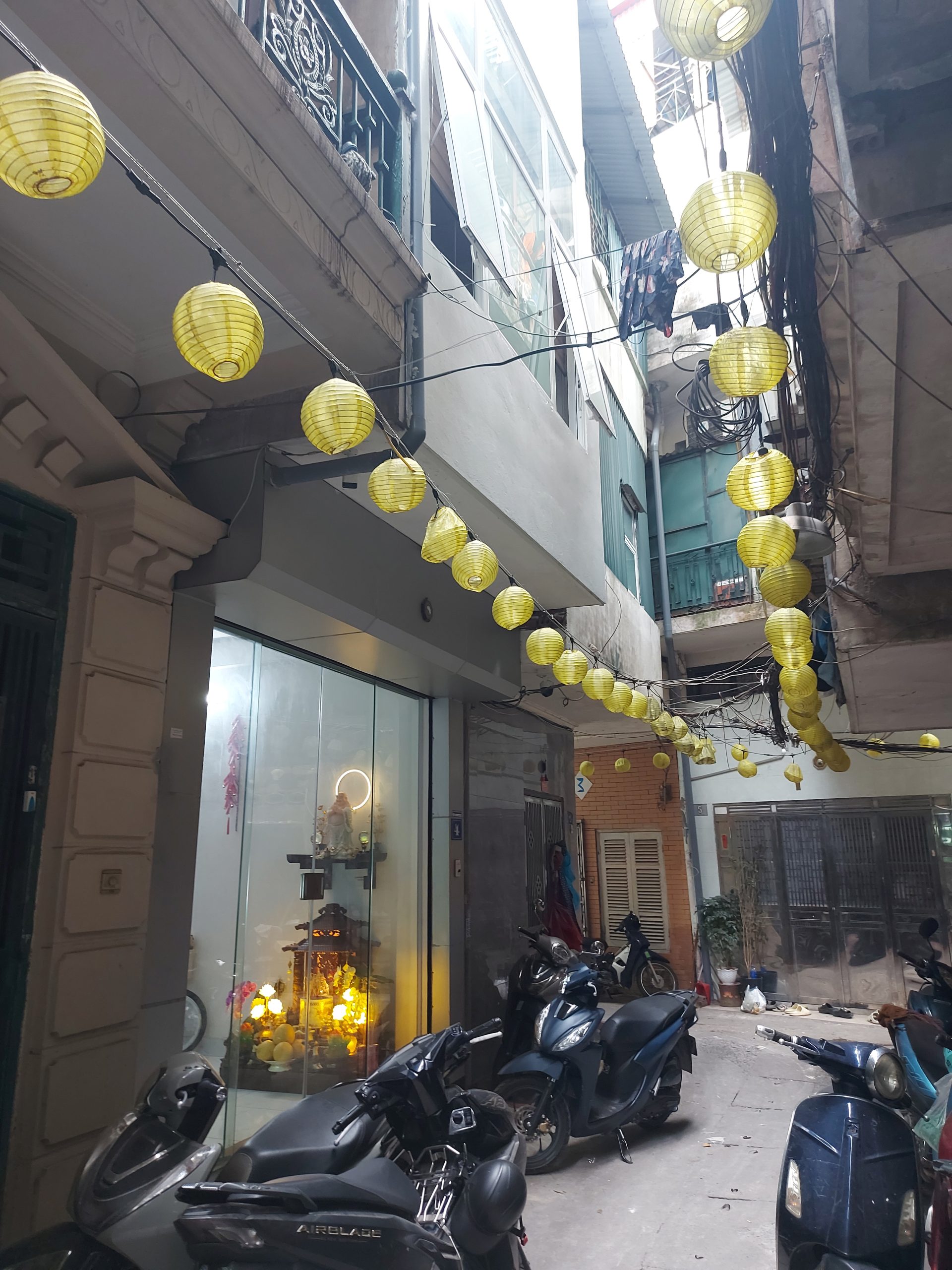 NHÀ ĐẸP DÂN XÂY CÁT LINH - THÁNG MÁY - 2 THOÁNG - TRUNG TÂM ĐỐNG ĐA - NGÕ RỘNG - KINH DOANH - GIÁ 13.5 TỶ ,,