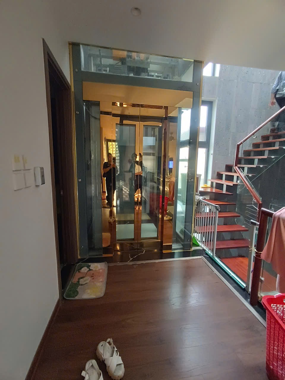 BÁN BIỆT THỰ NHÀ VƯỜN ĐẲNG CẤP HOÀNG MAI-KHÔNG GIAN SỐNG XANH-THIẾT KẾ HIỆN ĐẠI CÓ THANG MÁY, HỒ CÁ, BỂ BƠI - GIÁ TỐT NHẤT TRONG KHU VỰC,