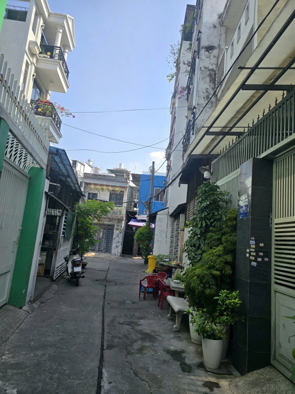 Bán nhà khu vực sầm uất GV,5mx22m dtcn 98m