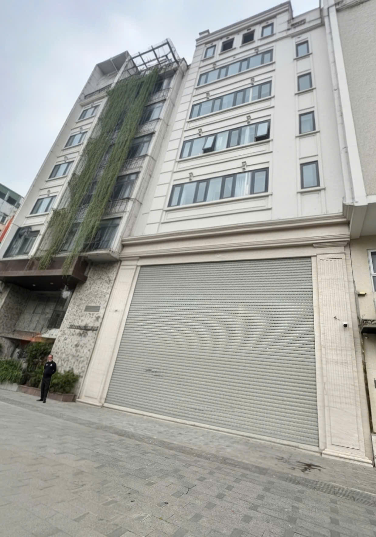 Mình cho thuê nhà MỚI, 141m2_ 6.5T; Lạc Long Quân, Võ Chí Công -68 tr
