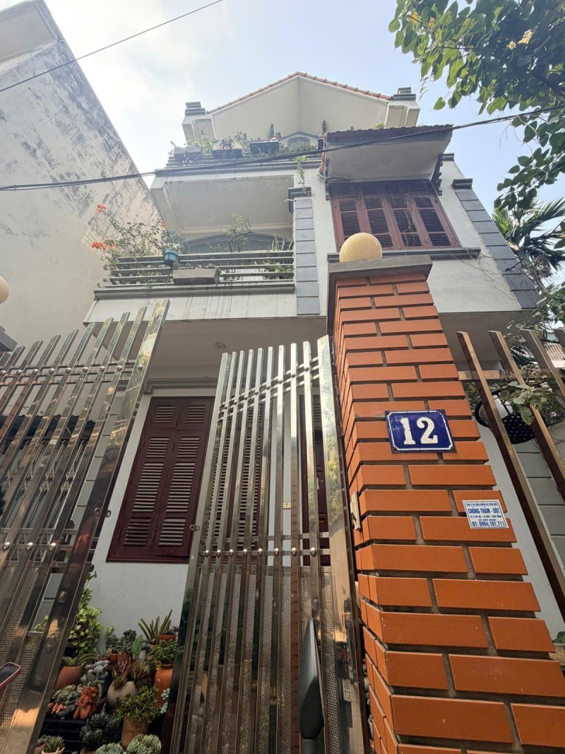 THẠCH BÀN – 82M² – MT 8.1M – NGÕ THÔNG – GẦN TRUNG TÂM