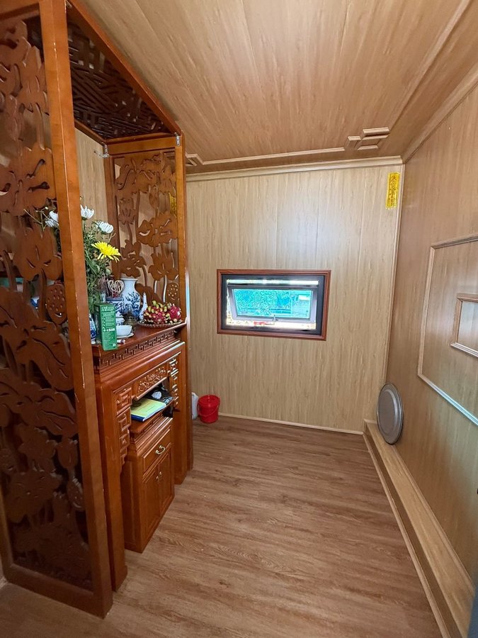 Bán Nhà Hoàng Quốc Việt. Cầu Giấy. 6 Tầng Thang Máy. DT 40m2. MT 3.5m. Giá 11.2 Tỷ