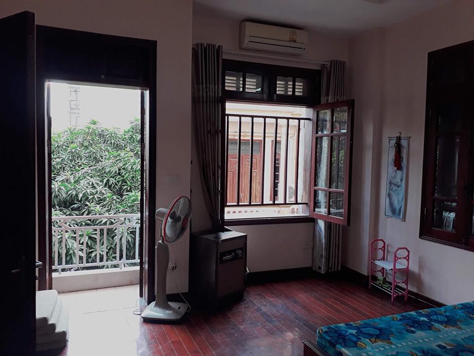 Bán nhà phố Giáp Nhất Nhân Chính Thanh Xuân 32 tỷ. DT 180m2 mặt tiền 7m, nhà 2 mặt thoáng
