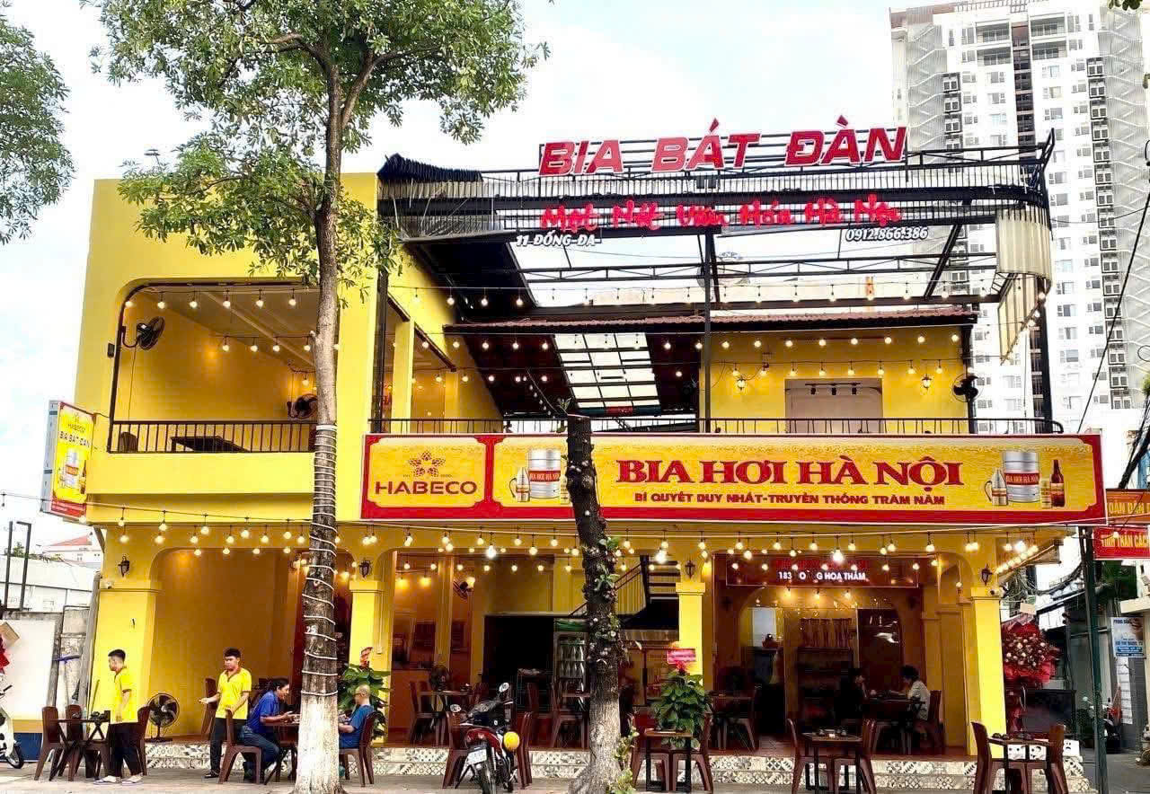 CHO THUÊ NHÀ PHỐ NGUYỄN ĐÌNH THI TÂY HỒ HÀ NỘI Diện tích: 160m2 x 2 tầng Mặt tiền: 12m