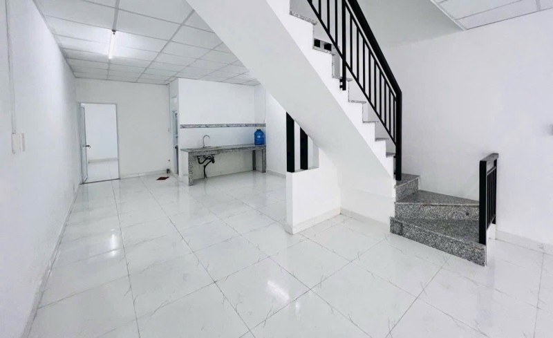 Bán nhà đường số 11, Phường Trường Thọ, Thủ Đức, TP HCM. DT 97m2, 2 Tầng, 4PN. Giá 5.9 tỷ, SĐ. 0933125879