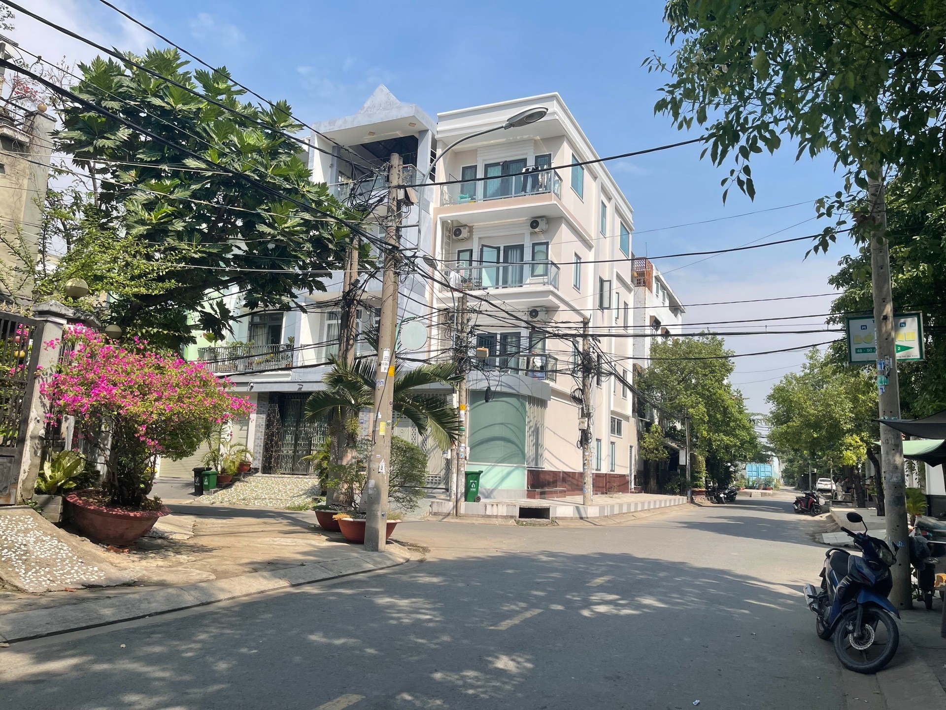 Mặt tiền KDC Gia Hòa, ngang khủng 8m, giáp Bến xe Quận 8 - 0931172218