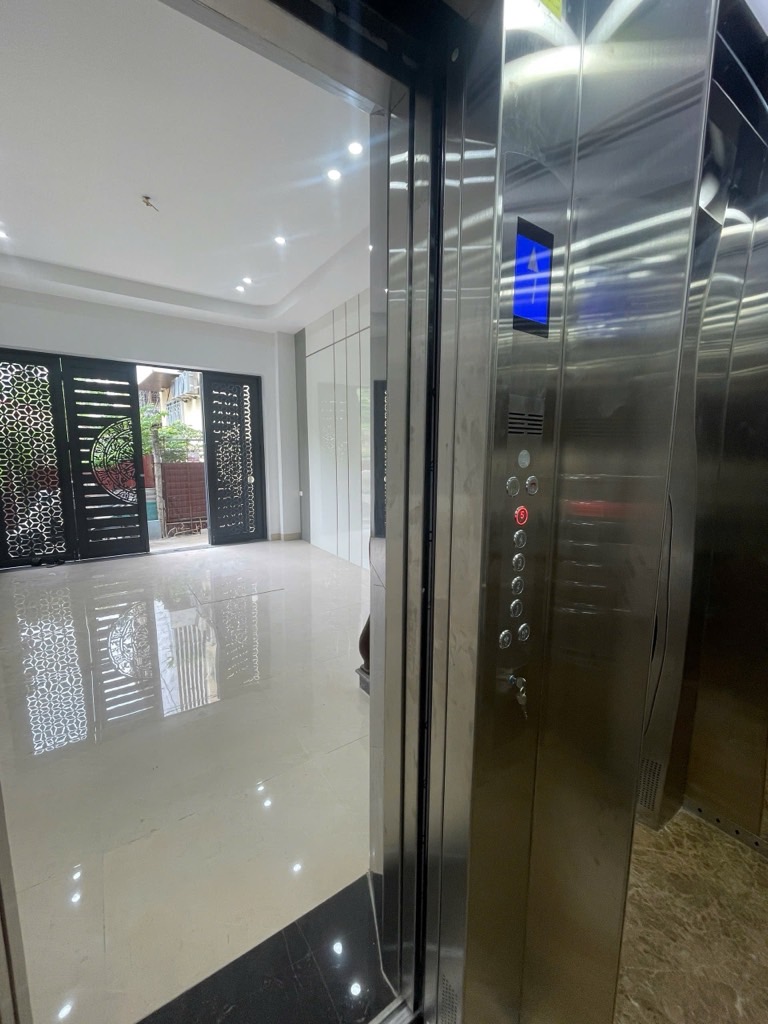 Phố Nhổn 56m 5 Tầng - ô tô - Lô Góc nở Hậu - Cực Hiếm - 8ty66