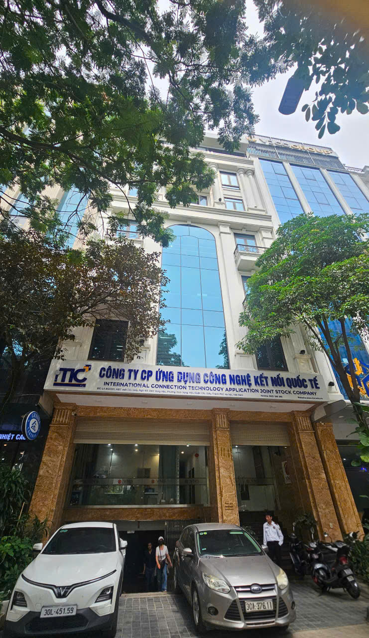 CHO THUÊ NHÀ PHỐ NGUYỄN TUÂN – THANH XUÂN Diện tích: 70m x 7 tầng + hầm
