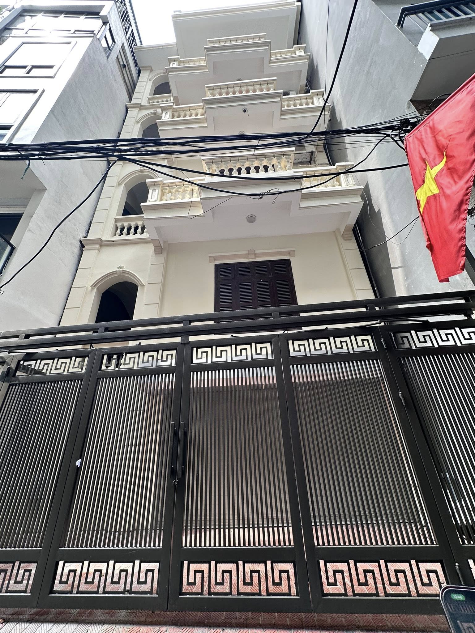 NHÀ PHỐ, LẠC LONG QUÂN, TÂY HỒ-KD-Ô TÔ: 95M X5T, MT 7M, GIÁ 31,9 TỶ.