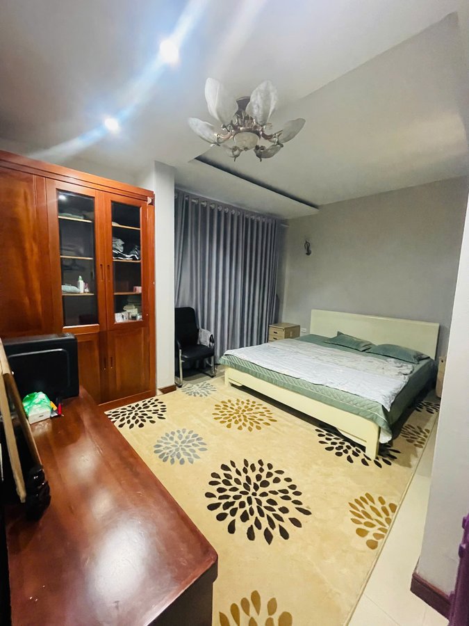 Bán Nhà Trần Quốc Hoàn. Cầu Giấy. Thang Máy. Ô Tô. Vỉa Hè. DT 100m2. MT 8.4m. Giá 57.6 Tỷ