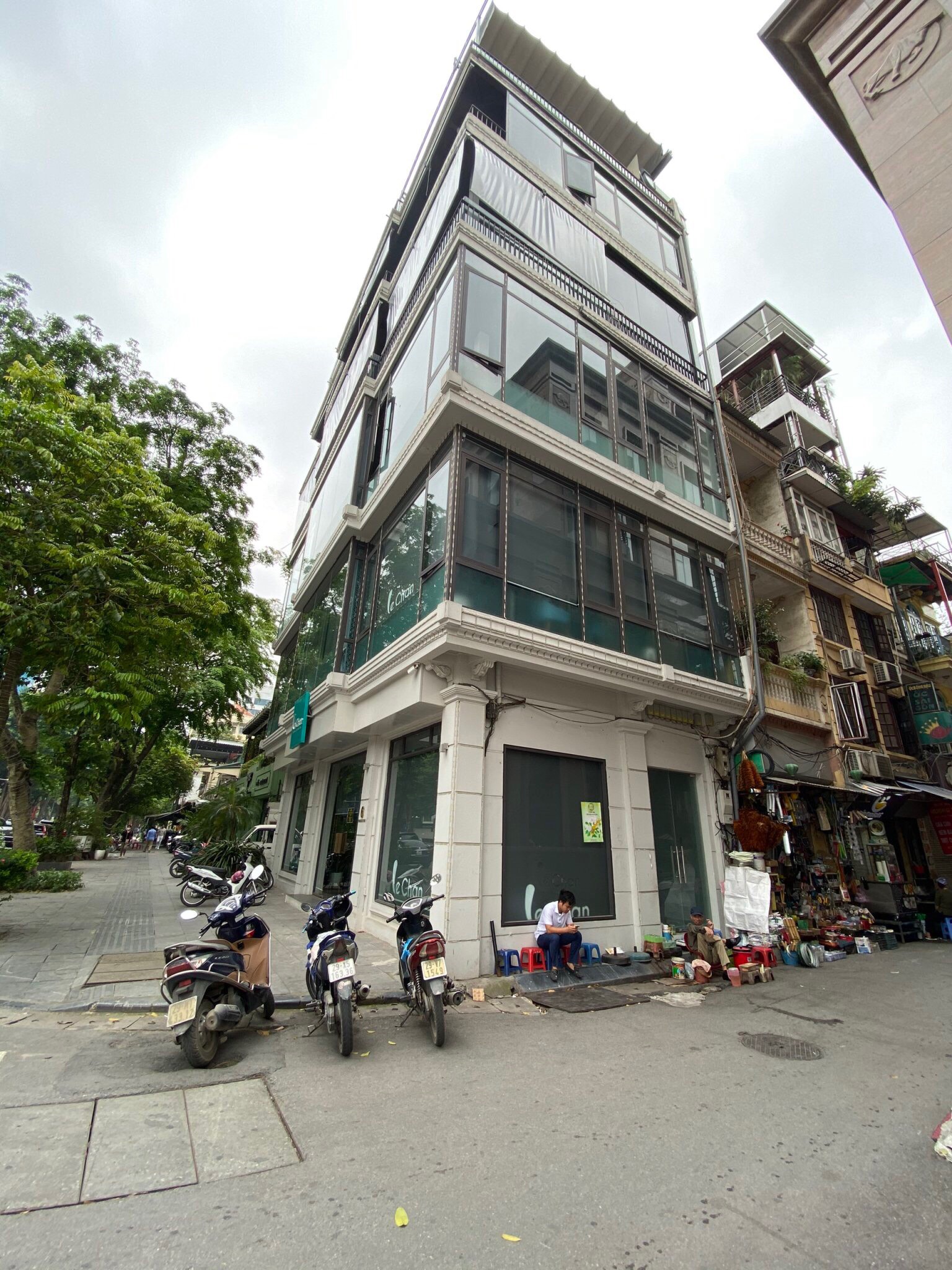 Cho thuê nhà mặt phố Trần Đại Nghĩa DT 50m²x6 tầng, MT 4m, Giá:55tr/th