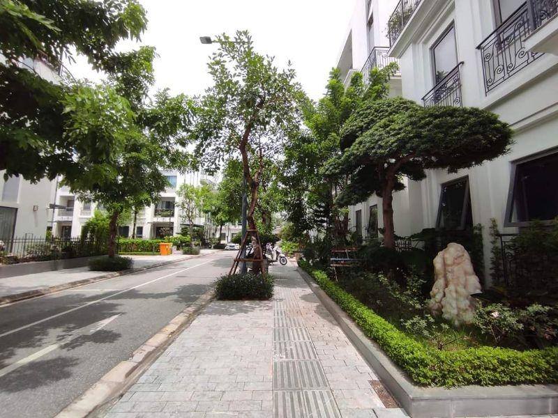 BÁN BIỆT THỰ CAO CẤP ĐƯỜNG NGUYỄN XIỂN. 200M2 - 4 TẦNG. MT 10M.