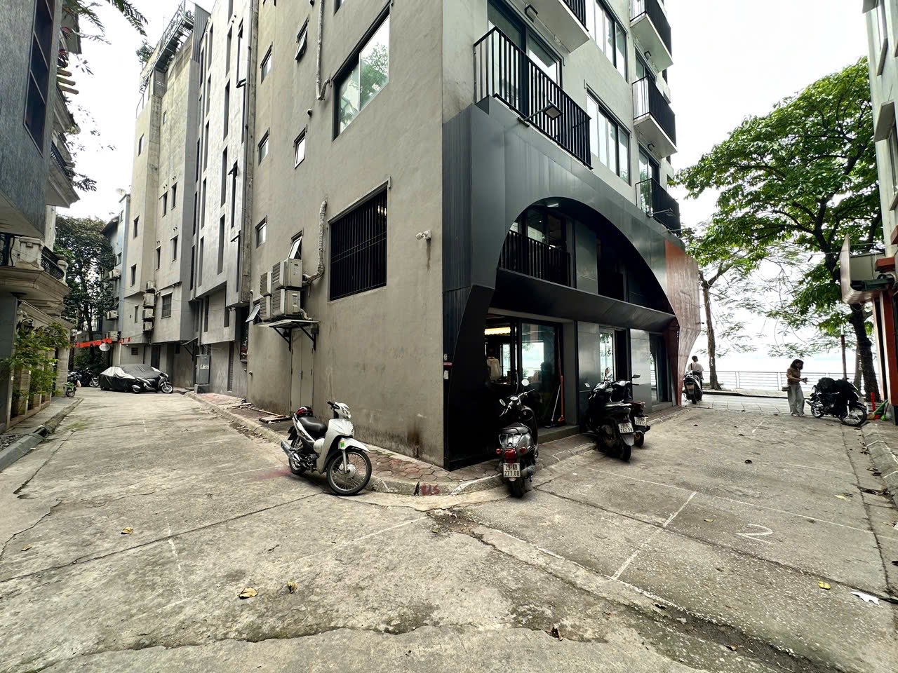 Nguyễn Đình Thi Mặt Tiền 10M 4 Tầng 79 Tỷ SDCC Không Lỗi Phong Thủy Vị Trí Đẹp