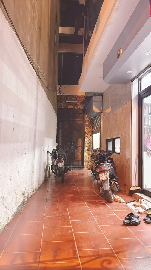 NHÀ DƯƠNG VĂN BÉ CÁCH 50M RA MẶT PHỐ - CHỈ 8.1 TỶ - MỚI ĐẸP Ở NGAY - SỔ VUÔNG VẮN.