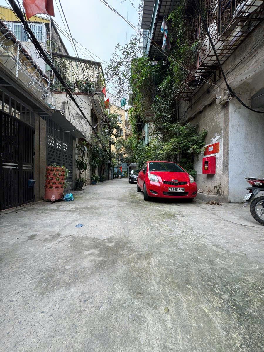 BÁN NHÀ ĐƯỜNG GIẢI PHÓNG. 75M2 - 4 TẦNG. GARA Ô TÔ.