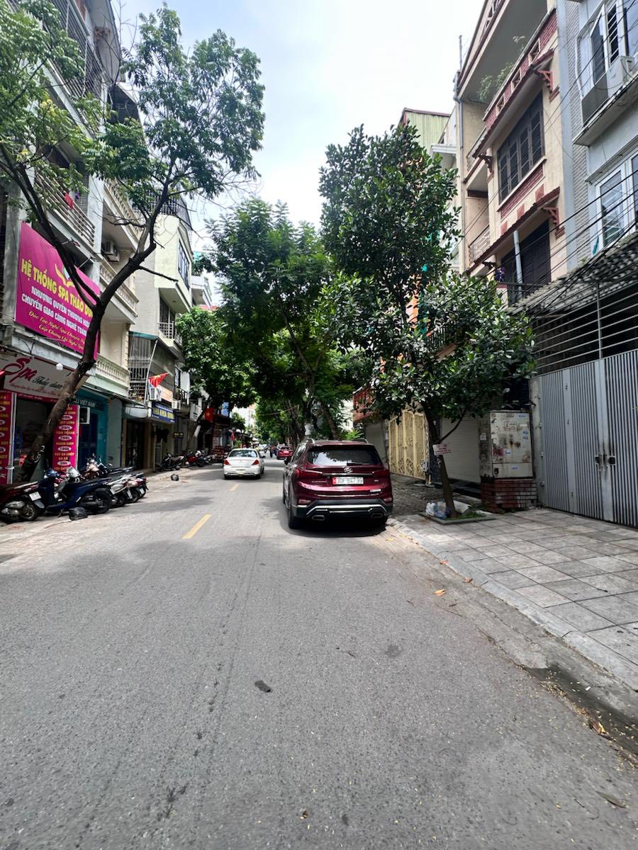 BÁN NHÀ LIỀN KỀ KĐT VĂN QUÁN. ĐƯỜNG BẠCH THÁI BƯỞI. 90M2 - 6 TẦNG. THANG MÁY.