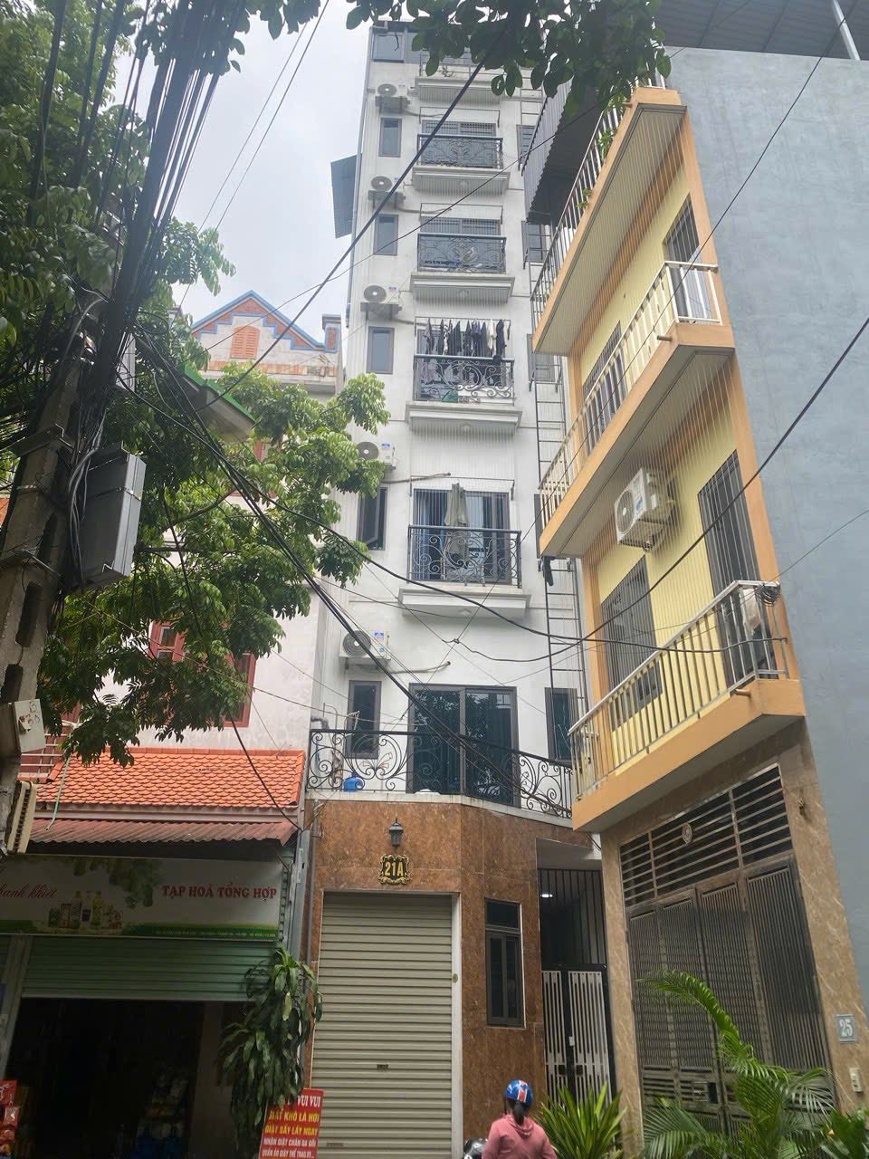BÁN TÒA NHÀ CHDV ĐƯỜNG TRIỀU KHÚC. 65M2 - 7 TẦNG. THANG MÁY. 14 PHÒNG.