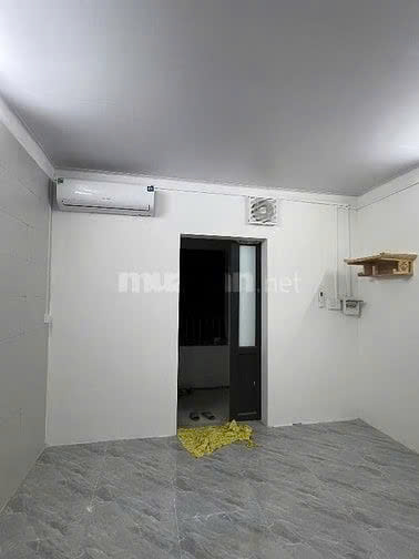 Cho thuê căn hộ mới đẹp, đủ nội thất khu tập thể cán bộ nhân viên trường xiếc Việt Nam