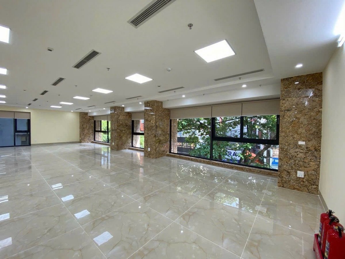 Bán Nhà Mặt Phố Phú Gia. Tây Hồ. Thang Máy. Ô Tô. Vỉa Hè. DT 350m2. MT 15m. Giá 241.5 Tỷ.