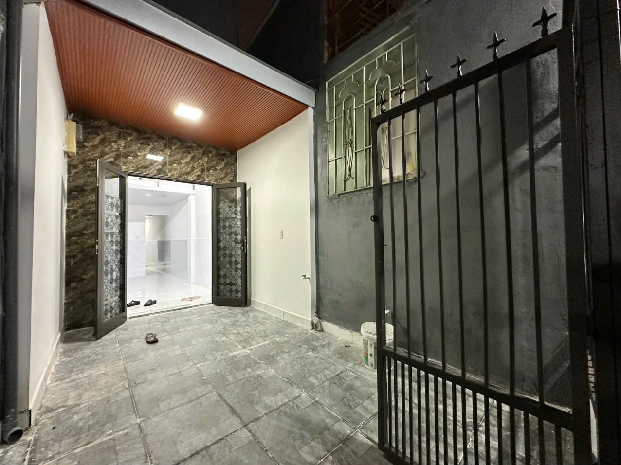 ♣ 2 Mặt Kiệt gần MT Điện Biên Phủ, 1 nhà ra Ô tô, 40m2, mê lửng, sân rộng, 2.xx tỷ