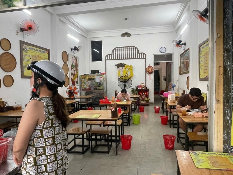 ♥ Mặt Tiền Hà Huy Tập gần Điện Biên Phủ, Kinh Doanh cực ngon, 75m2, ngang 5m 3 tầng đẹp