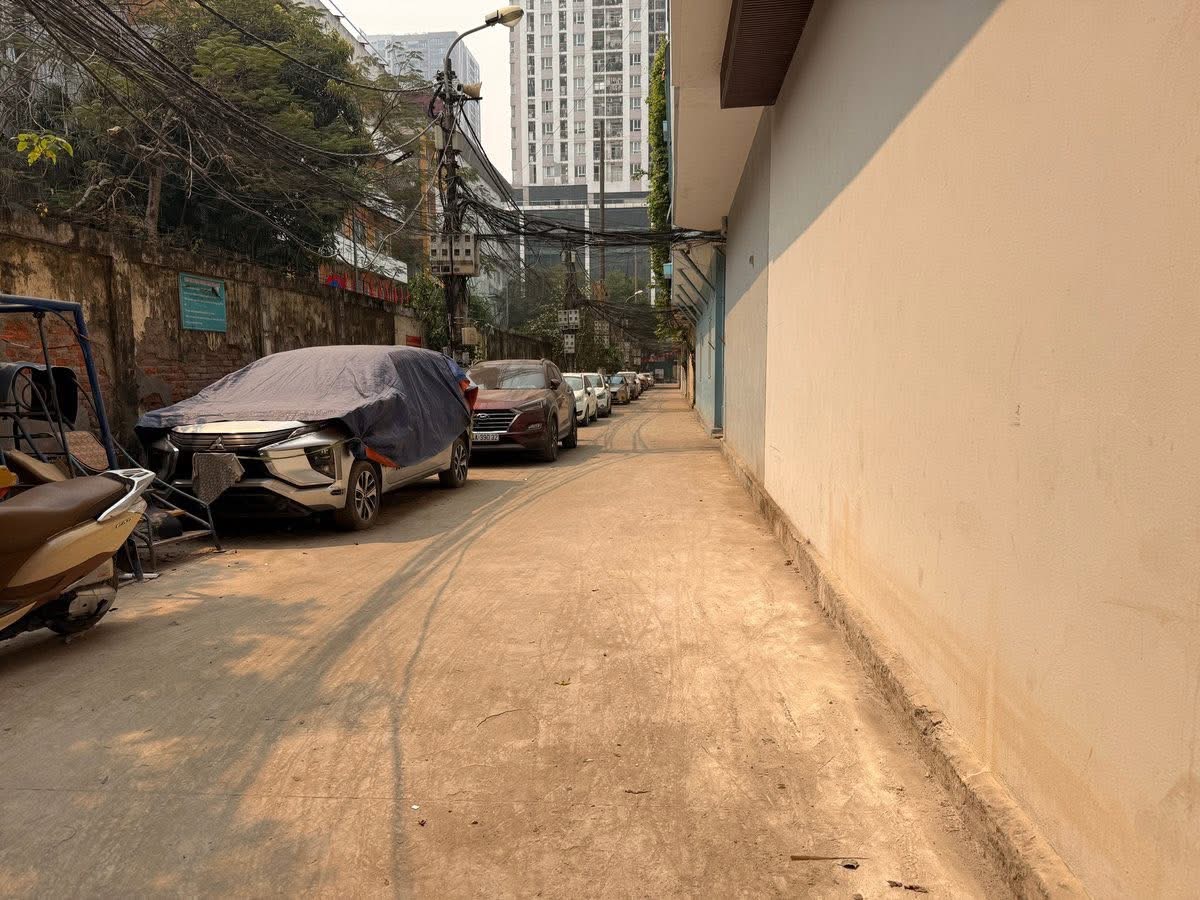 BÁN NHÀ NGÕ 90 NGUYỄN TUÂN THANH XUÂN - 30M 5T MT 3.2M - LÔ GÓC OTO DỪNG ĐỖ NGÀY ĐÊM KINH DOANH FULL NỘI THẤT