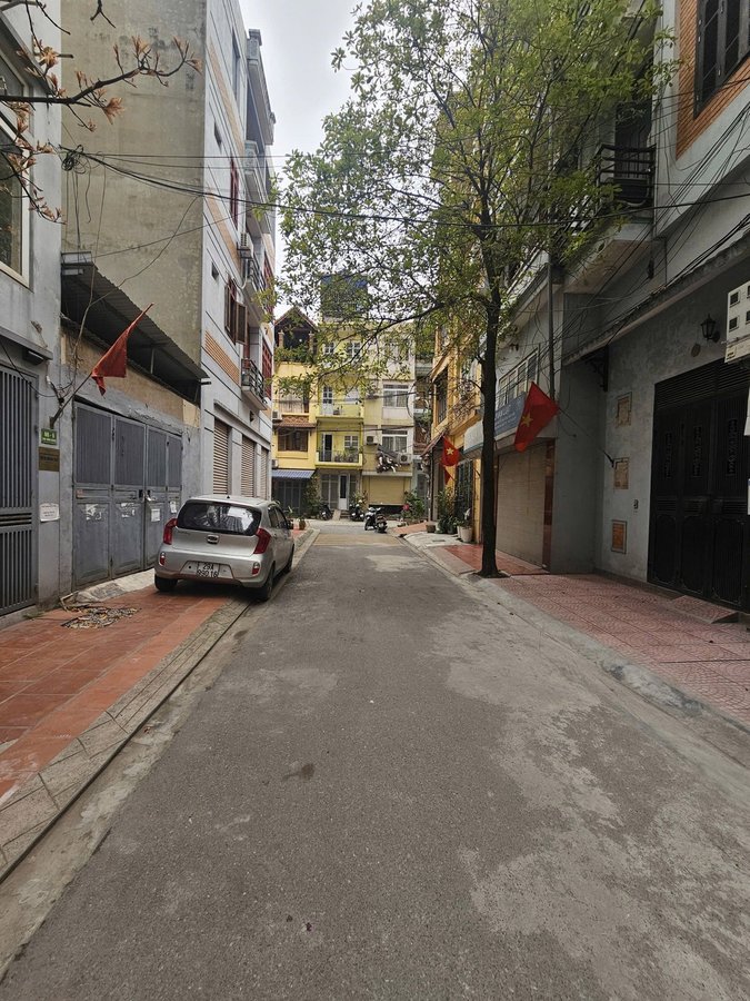 BÁN NHÀ PHÂN LÔ 13 LĨNH NAM HOÀNG MAI GẦN TIMES CITY - 75M 6T MT 8.5M - VỈA HÈ OTO TRÁNH NHAU MẶT TIỀN RỘNG NHÀ MỚI KINH DOANH