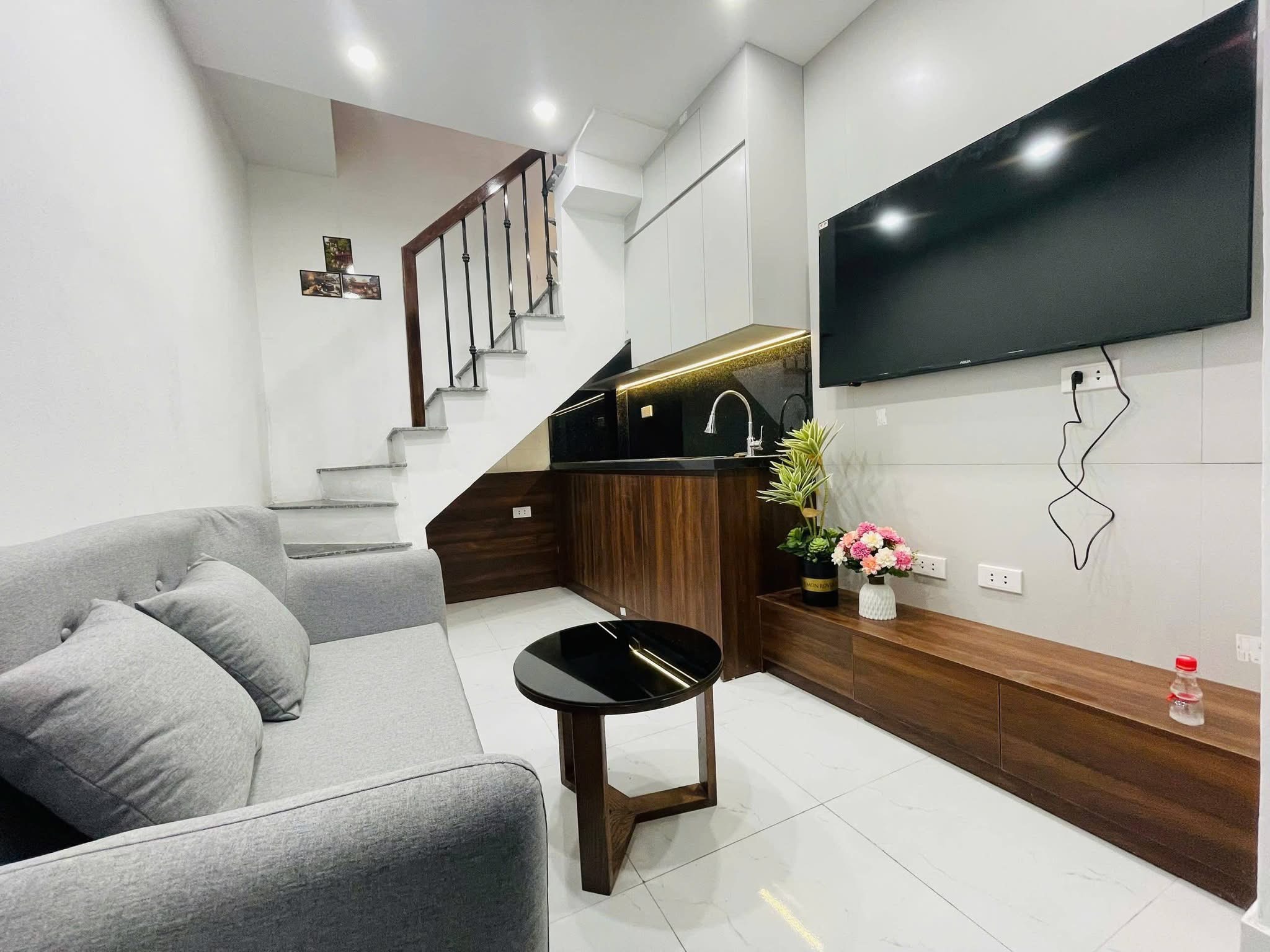BÁN NHÀ NGUYỄN LƯƠNG BẰNG ĐỐNG ĐA - 15M 5 TẦNG - NHỈNH 4 TỶ SỔ ĐỎ RIÊNG BIỆT NHÀ ĐẸP Ở NGAY GẦN CÔNG VIÊN 1/6