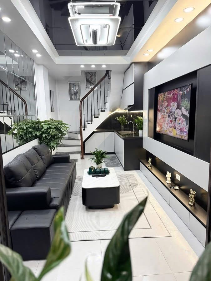 BÁN NHÀ BẠCH ĐẰNG HAI BÀ TRƯNG - 26M 5T MT 3M - HƠN 4 TỶ SỔ ĐỎ RIÊNG BIỆT FULL NỘI THẤT LÔ GÓC