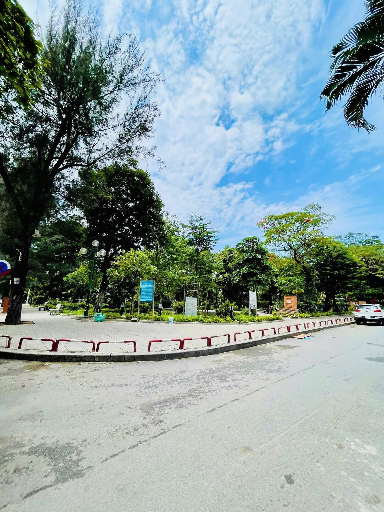 BÁN NHÀ NGÕ 180 NGUYỄN LƯƠNG BẰNG ĐỐNG ĐA - 22M 3T MT 3.6M - NHỈNH 8 TỶ NGÕ THÔNG KINH DOANH SỔ ĐỎ RIÊNG BIỆT