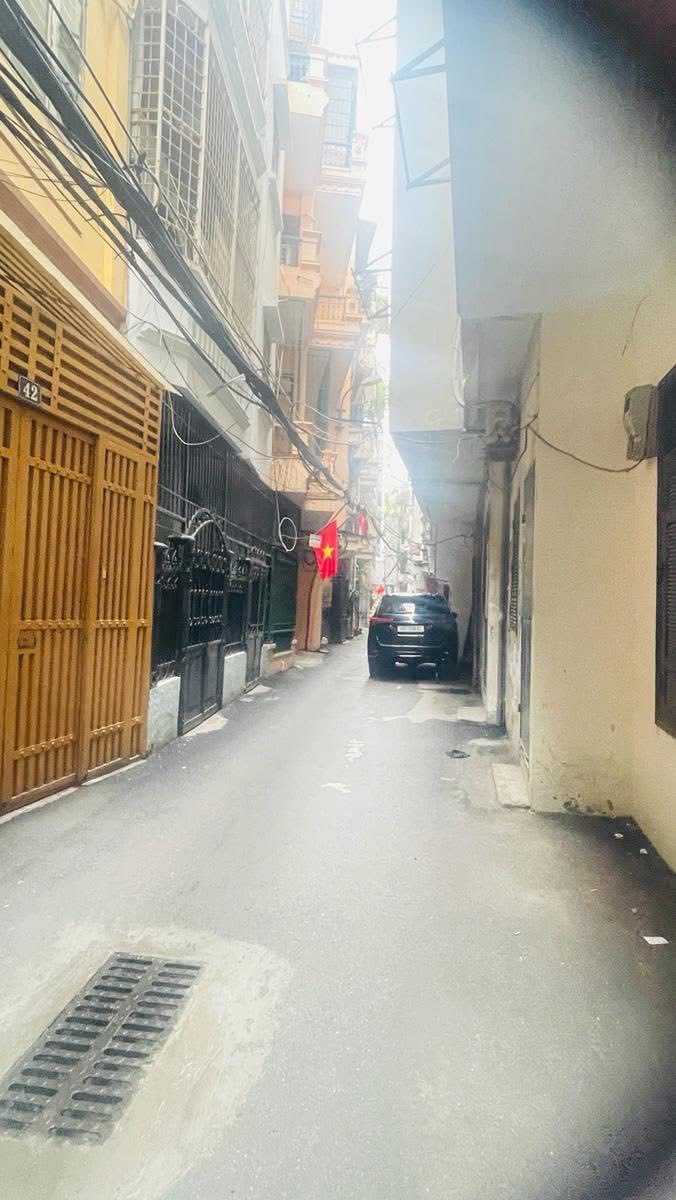 BÁN NHÀ PHÂN LÔ NGÕ 160 HÀO NAM ĐỐNG ĐA - 50M 4T MT 3.4M - OTO ĐỖ CỬA NGÕ THÔNG KINH DOANH NHÀ ĐẸP FULL NỘI THẤT