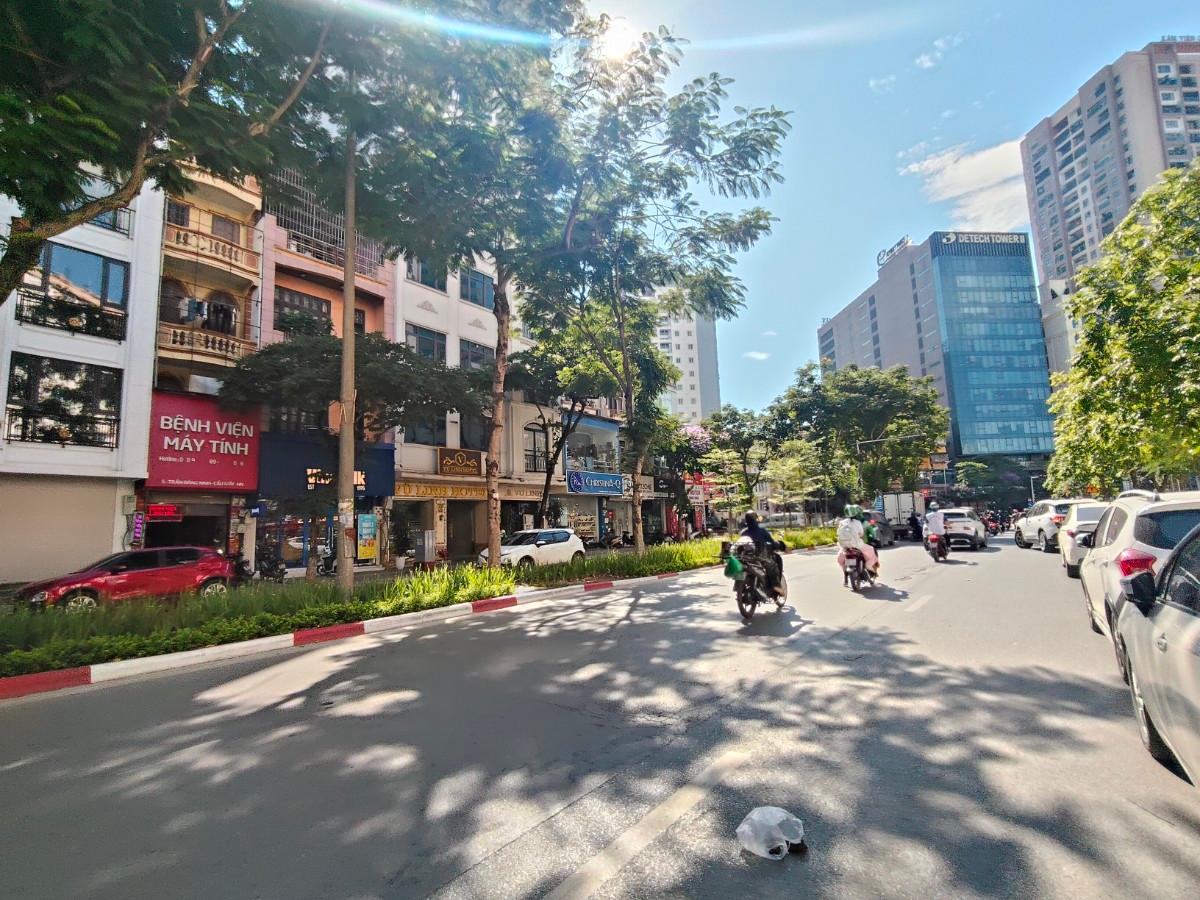 MẶT PHỐ TRẦN ĐĂNG NINH 7 TẦNG THANG MÁY VỈA HÈ KD NHỈNH 29 TỶ