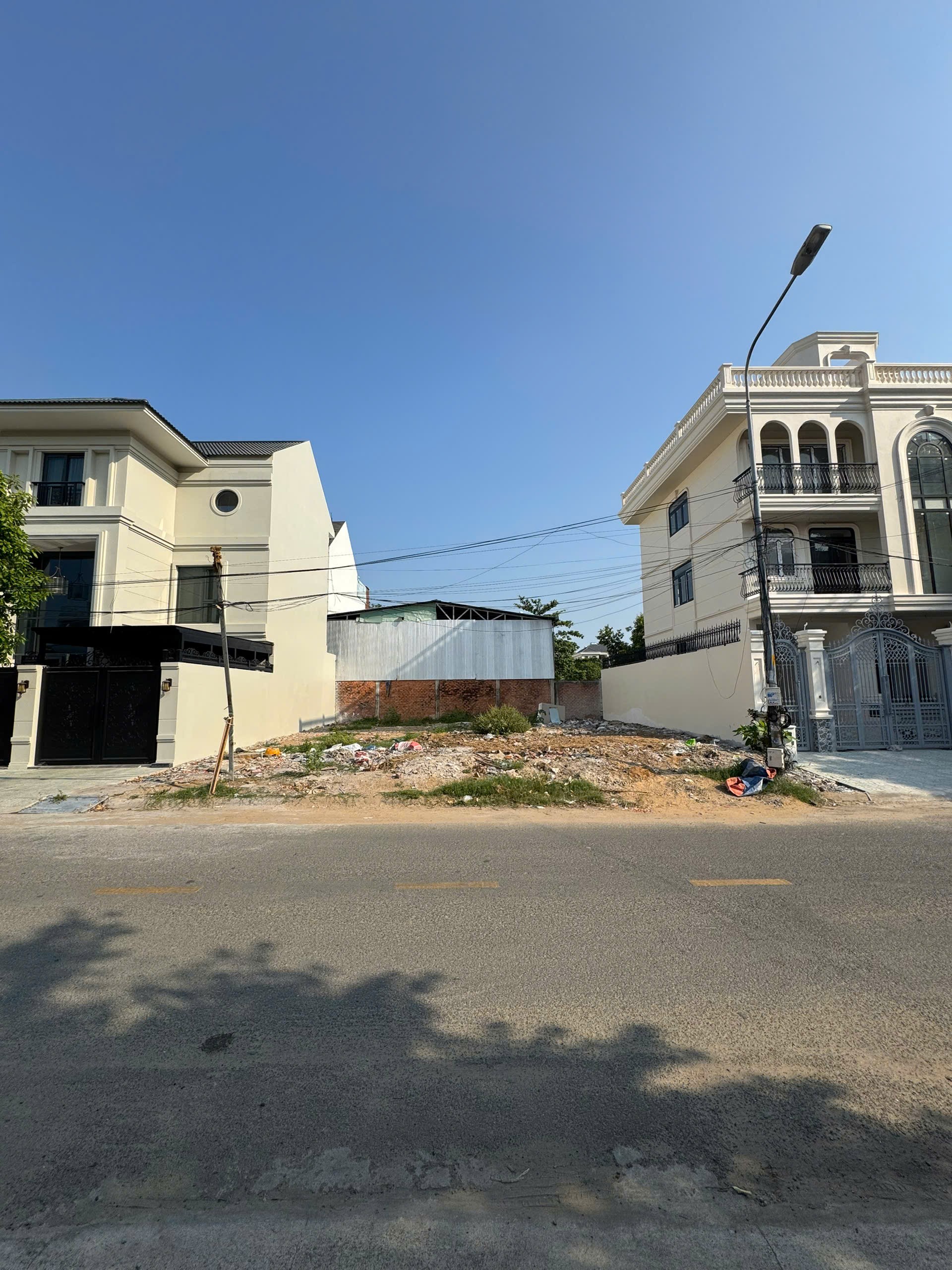 Bán đất mặt tiền, Đường 51 Bình Trưng Đông Quận 2 giá 29,9 tỷ