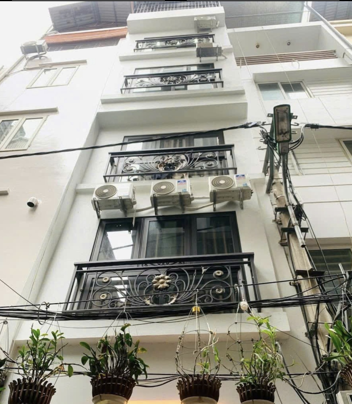 BÁN NHÀ ĐẸP 2 MẶT NGÕ THÔNG KINH DOANH-Ô TÔ-VĂN PHÒNG-THANG MÁY-CẠNH CHỢ-VÀI BƯỚC RA PHỐ