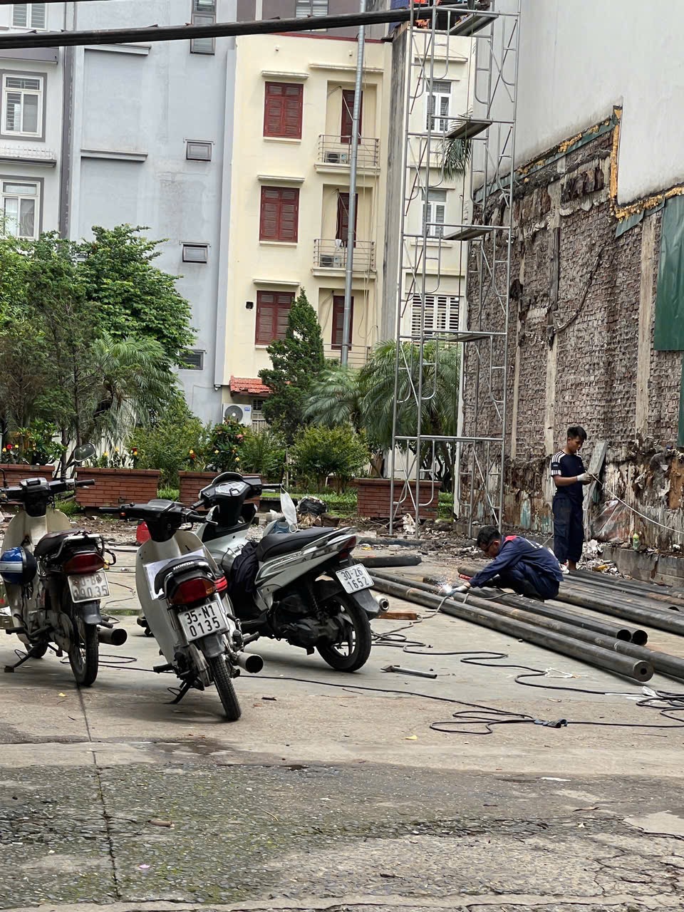 Bán lô đất phố Ngọc Lâm, Long Biên, DT 85m2 MT 5m, ngõ ô tô - thông, xây ở đẹp, 16.4 tỷ