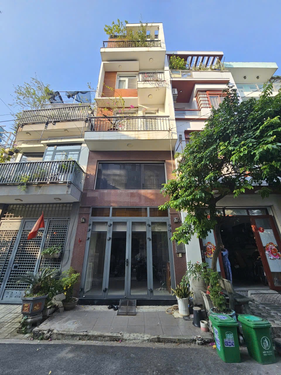Cho thuê nhà nguyên căn 5 tầng phường An Phú Đông