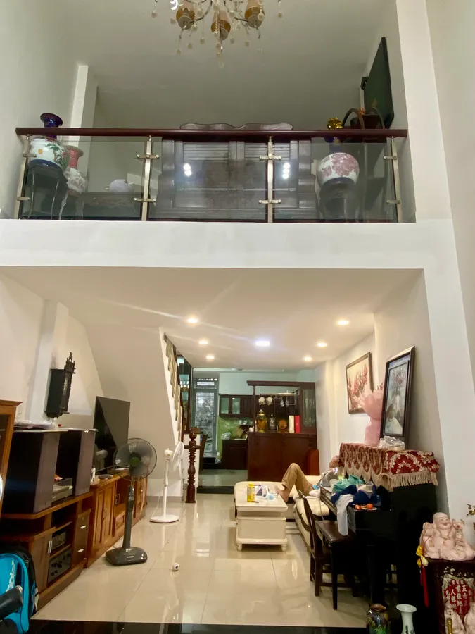 Nhà phố Phú Nhuận, 4 tầng BTCT, gần sân bay 15 phút, 5 phòng ngủ, khu dân trí cao, dưới 13 tỷ.